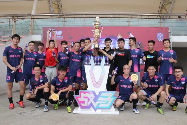 文班35+18约基奇41+18马刺胜掘金 国王擒灰熊